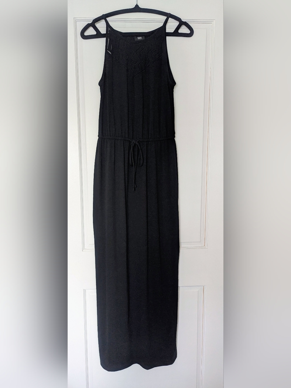 Black Sleeveless Maxi Dress with Drawstring Waist